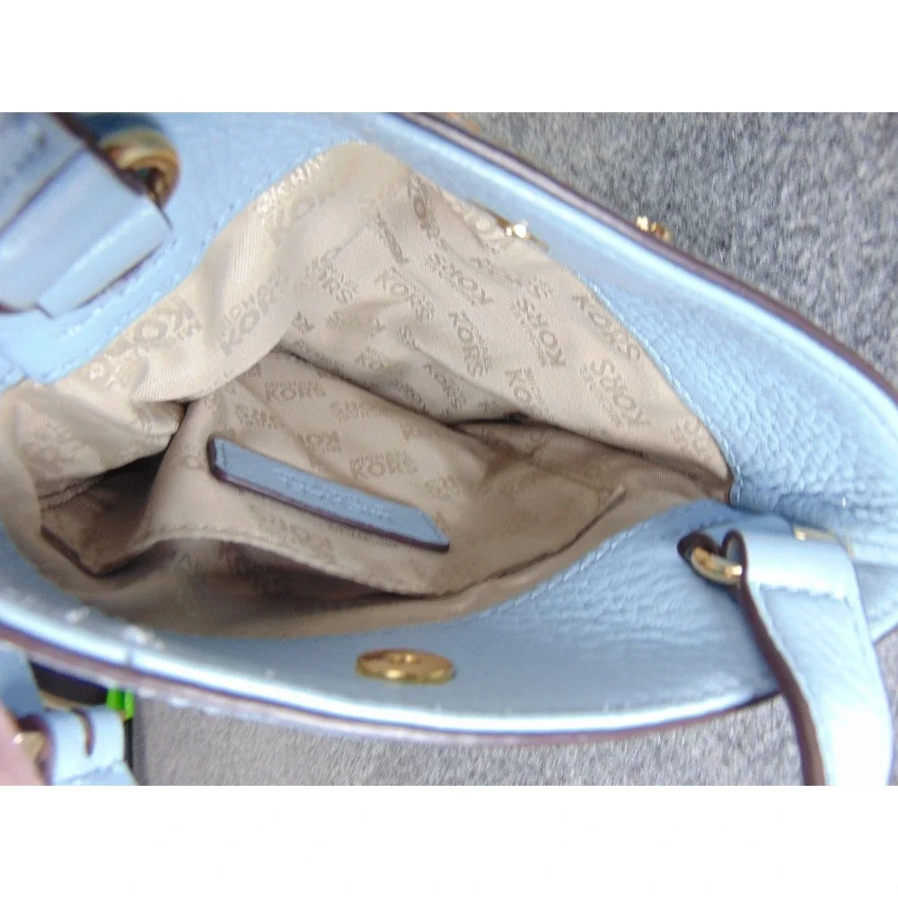 Michael Kors Bedford Crossbody Bag Blue Leather Gold Tone Zipper Detail‎ Small